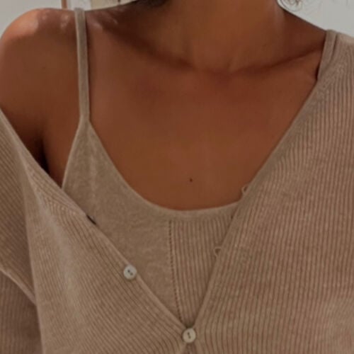 Kort gebreid topje met pointelle details