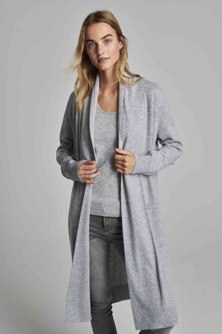 Long open cashmere cardigan with shawl collar image number 3