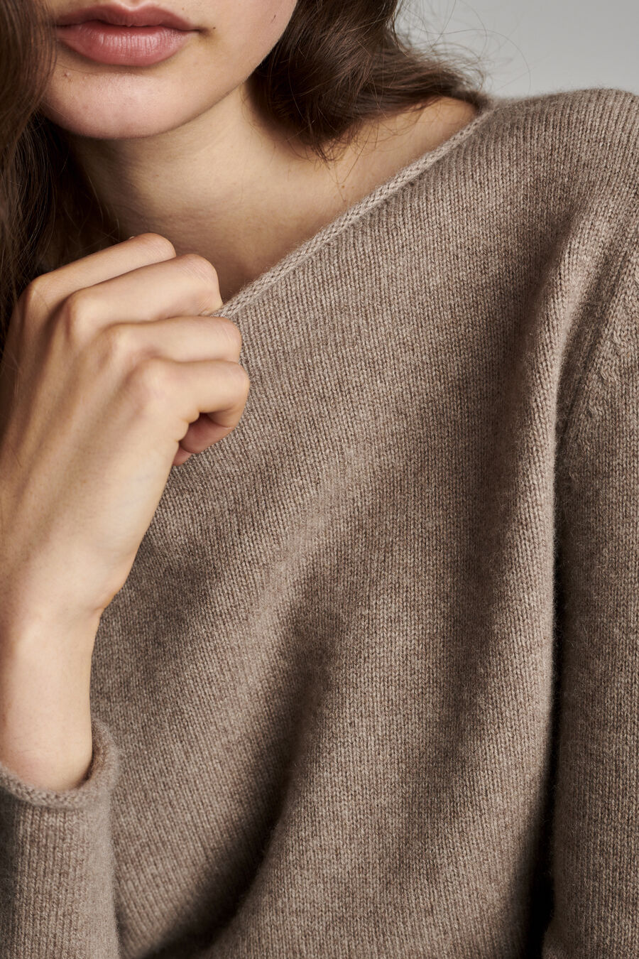 Pull basique en cachemire biologique image number 4