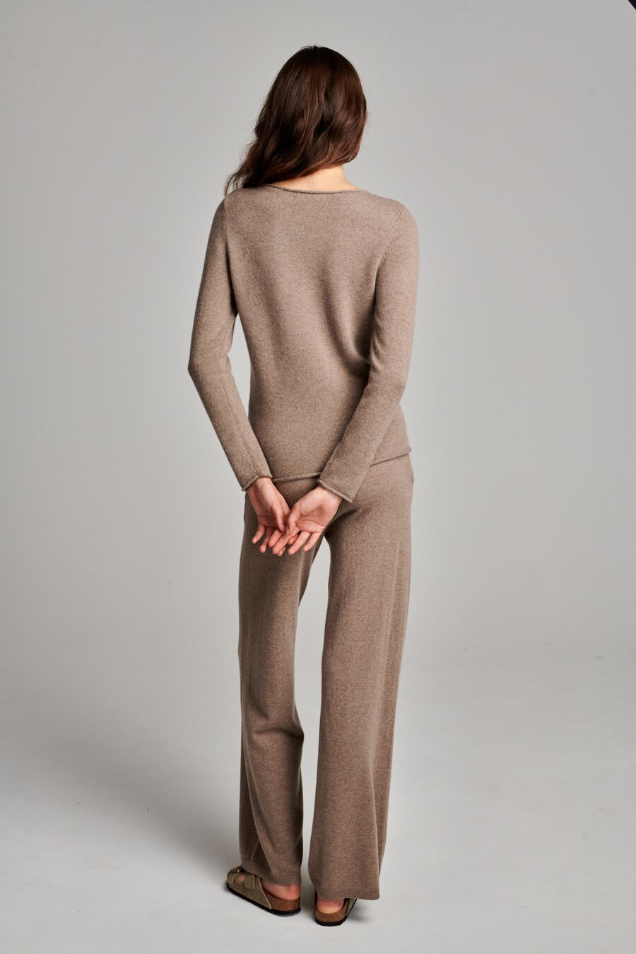Basic trui van biologisch cashmere image number 6
