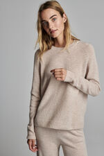 Round neck cashmere sweater image number 8