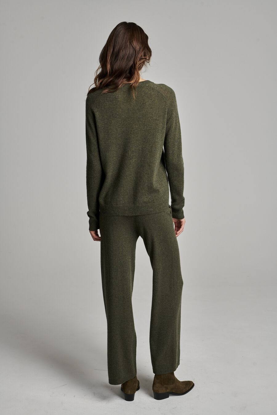 Cashmere trui met ronde hals image number 2