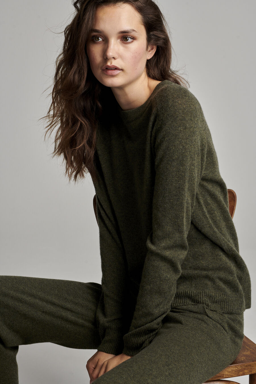 Cashmere trui met ronde hals image number 7