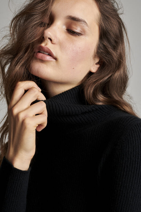 Gerippter Kaschmir-Rollkragenpullover image number 3