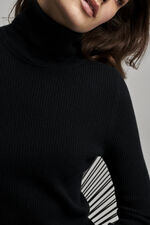 Organic cashmere turtleneck sweater image number 7