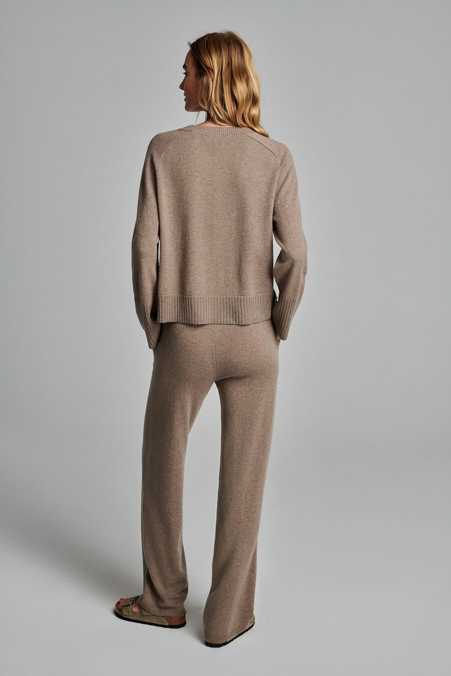 Casual fit cashmere trui image number 8
