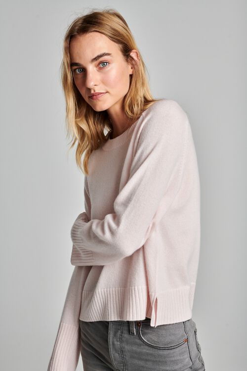 Pull d&eacute;contract&eacute; en cachemire biologique