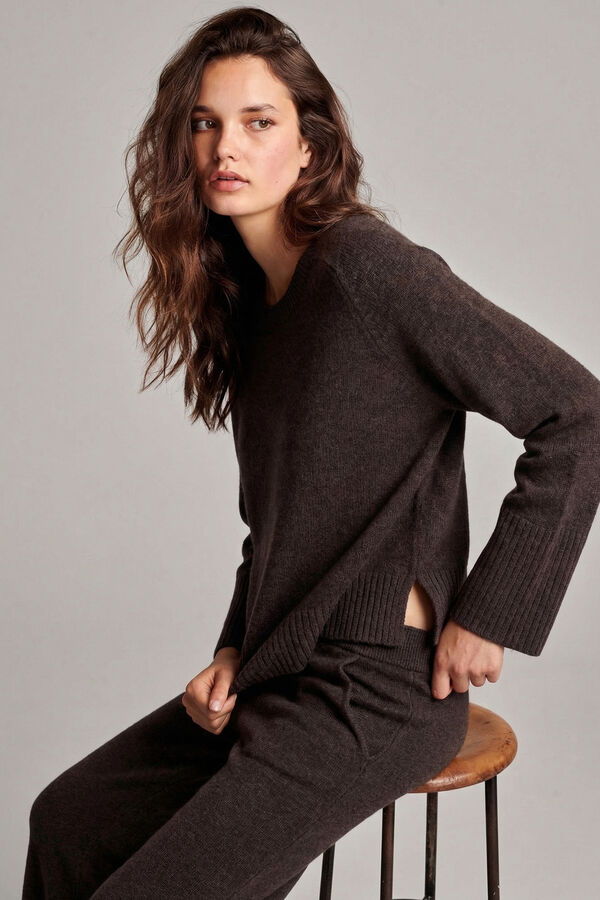 Leichter Kaschmirpullover mit Rundhalsausschnitt image number 5