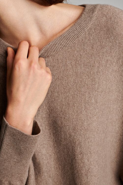 Cashmere trui met vleermuismouwen