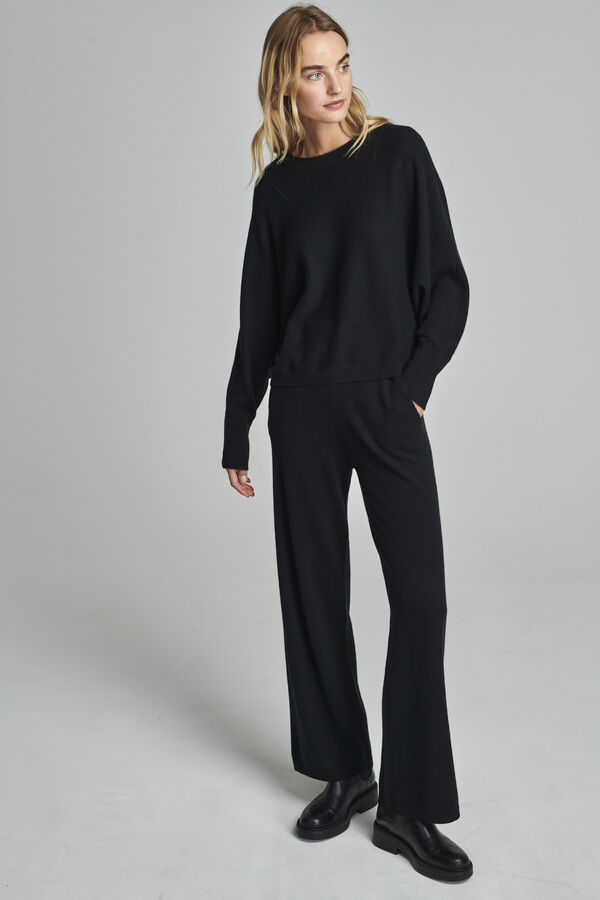 Batwing cashmere sweater image number 3