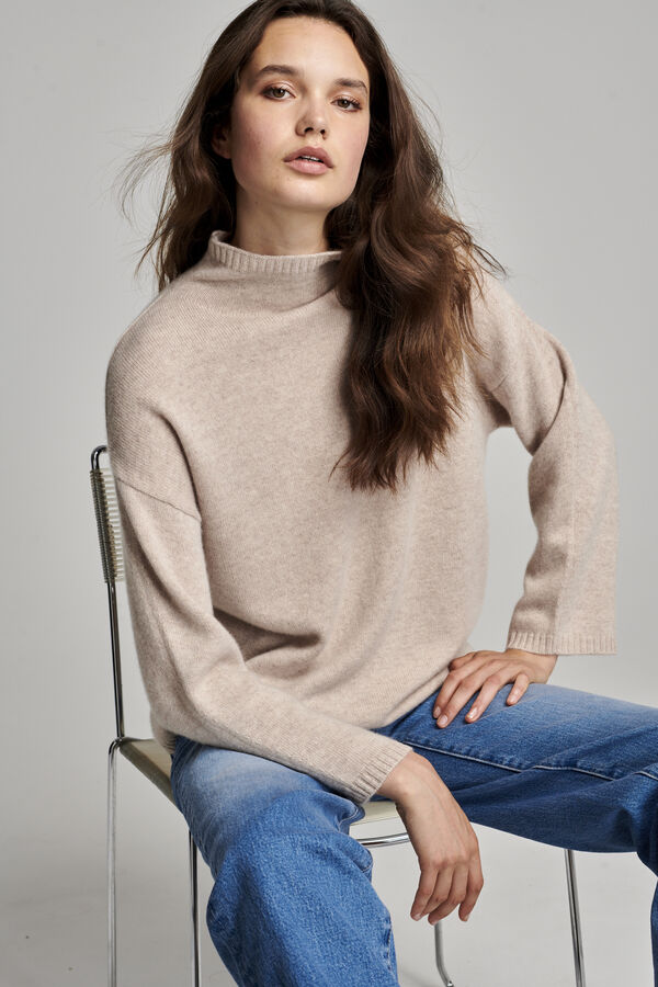 Organic cashmere sweater with stand collar
