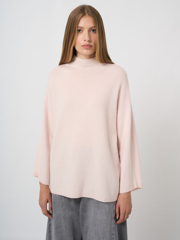 Organic cashmere sweater with stand collar