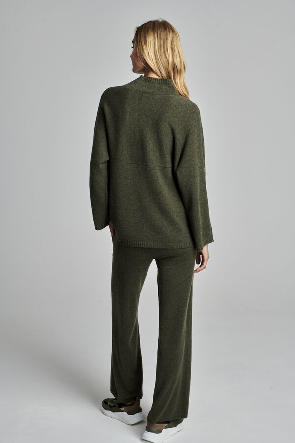 Pull à col montant en cachemire biologique image number 11