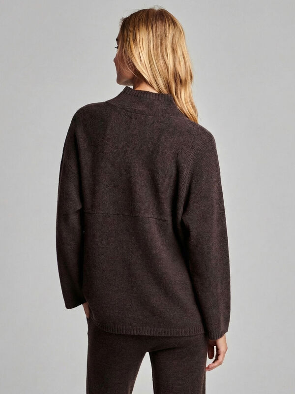 Organic cashmere sweater with stand collar