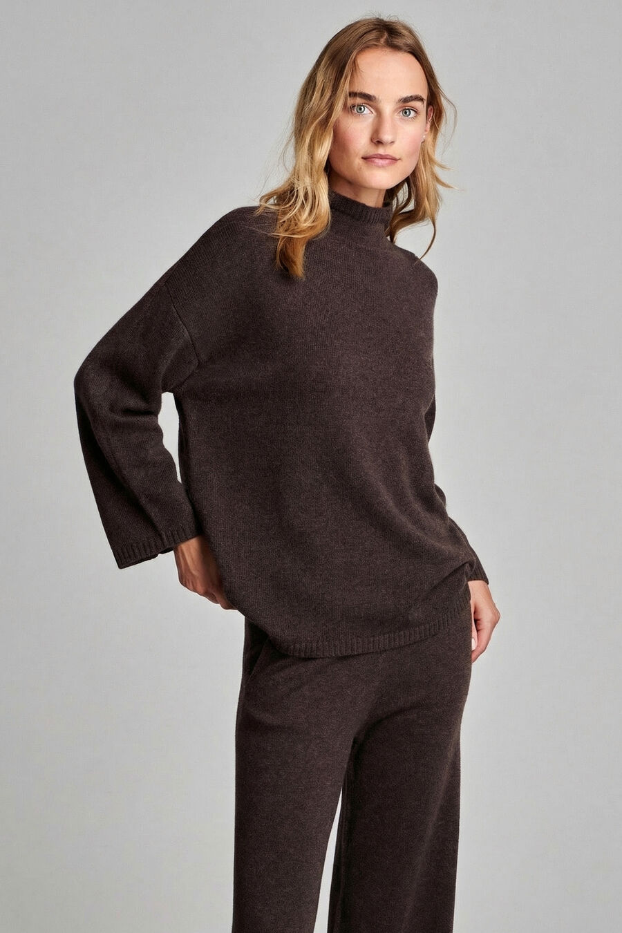 Cashmere trui met opstaande kraag image number 4