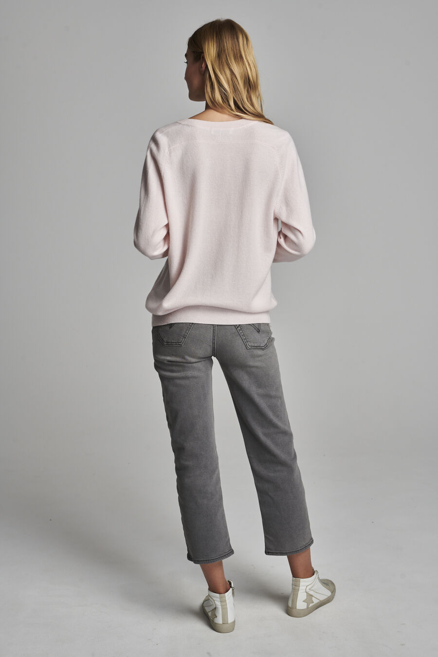 Cashmere trui met V-hals image number 3
