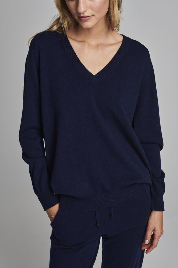 Cashmere trui met V-hals image number 8