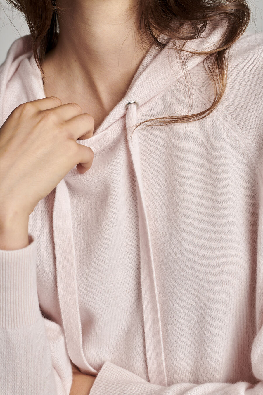 Hoodie made of organic cashmere image number 4