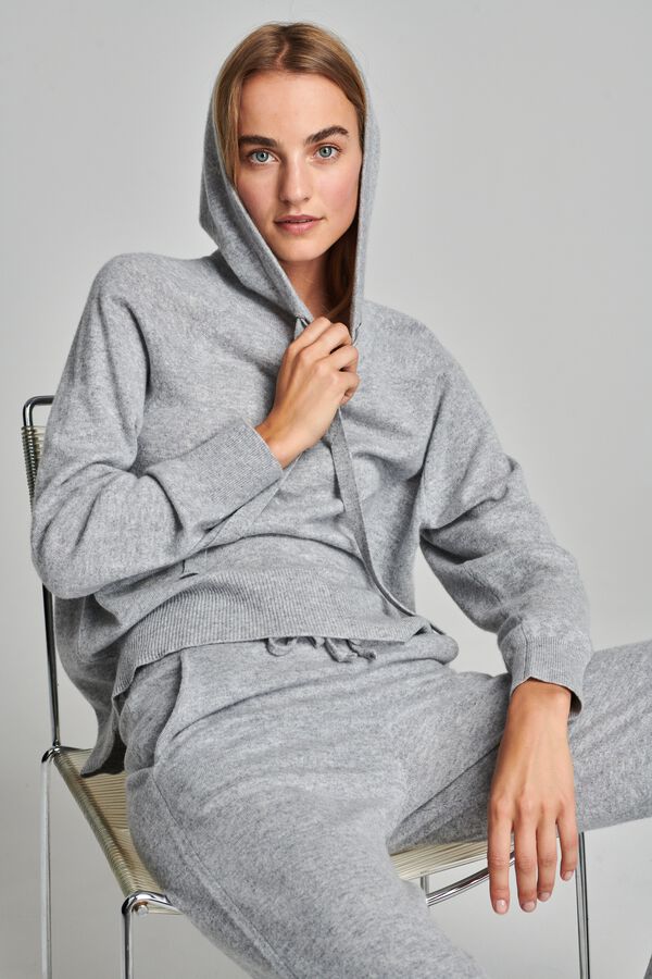Hoodie made of organic cashmere