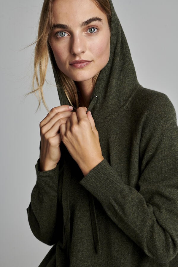 Hoodie made of organic cashmere image number 0