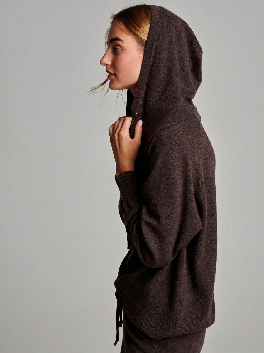Kapuzenpulli aus Bio-Kaschmir image number 1