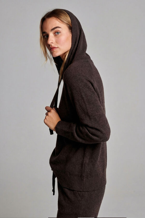 Hoodie made of organic cashmere image number 3