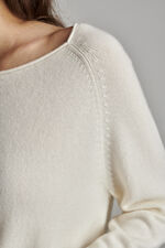 Regular fit cashmere sweater image number 4