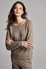 Regular fit cashmere sweater image number 8