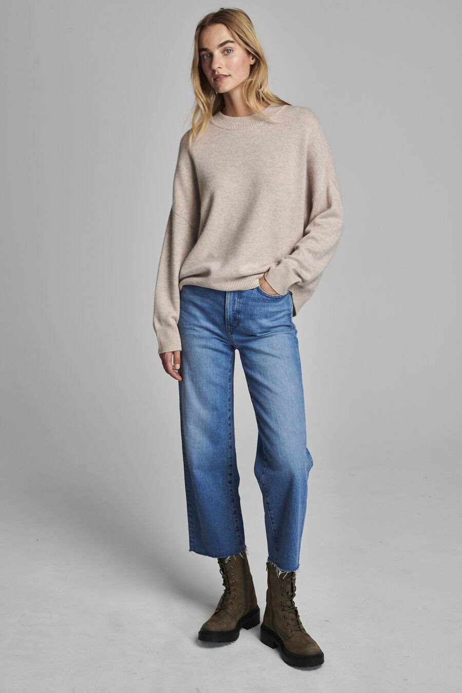 Oversized organic cashmere sweater image number 2