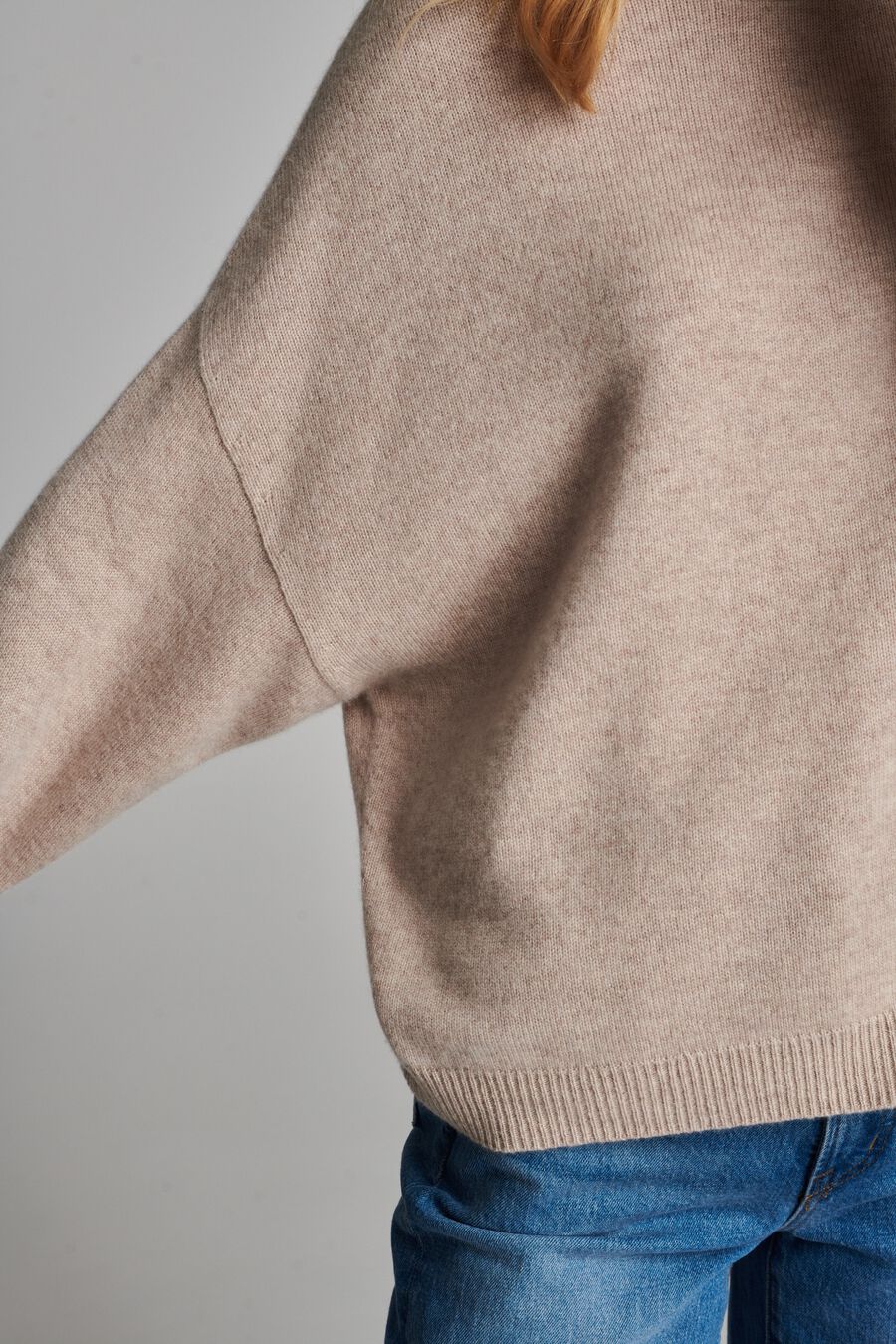Pull oversize en cachemire biologique image number 4
