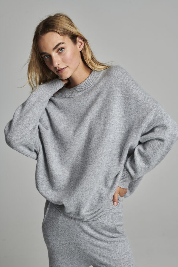 Oversized organic cashmere sweater image number 0