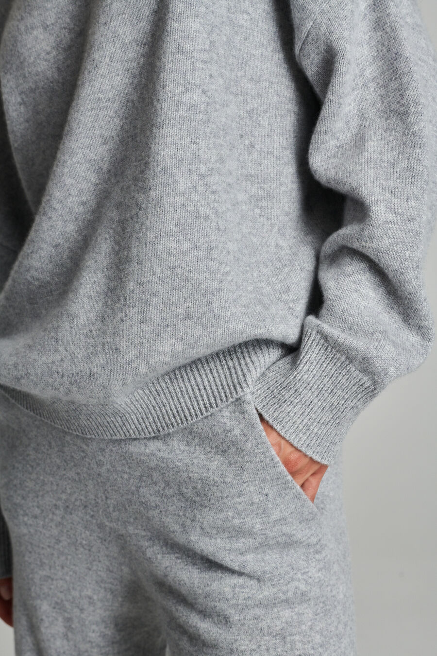 Oversized cashmere trui image number 6
