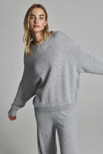 Oversized organic cashmere sweater image number 11