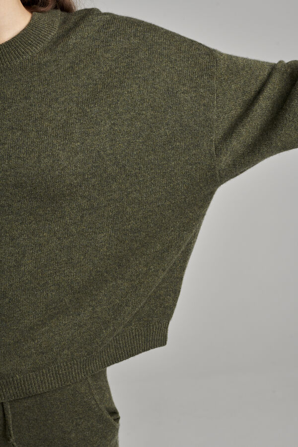 Oversized organic cashmere sweater image number 7