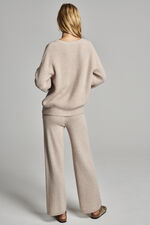 Chunky knit cashmere sweater image number 5
