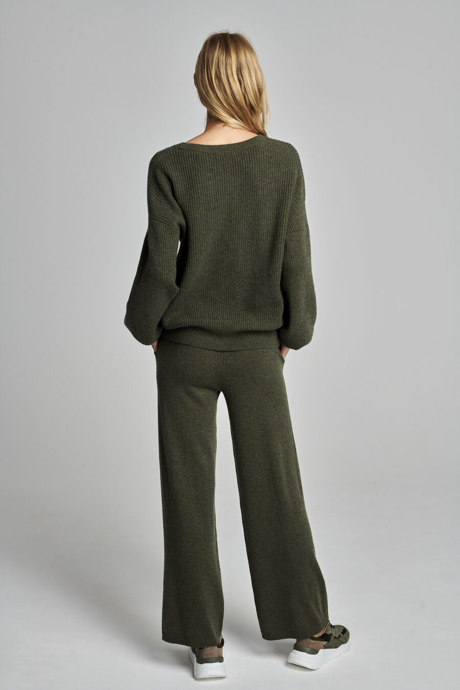 Grof gebreide cashmere trui image number 7