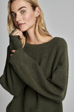 Chunky knit cashmere sweater image number 10