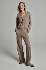 Loose fit cashmere vest met knopen image number 4