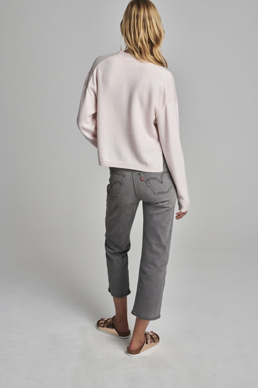 Loose fit cashmere cardigan image number 6