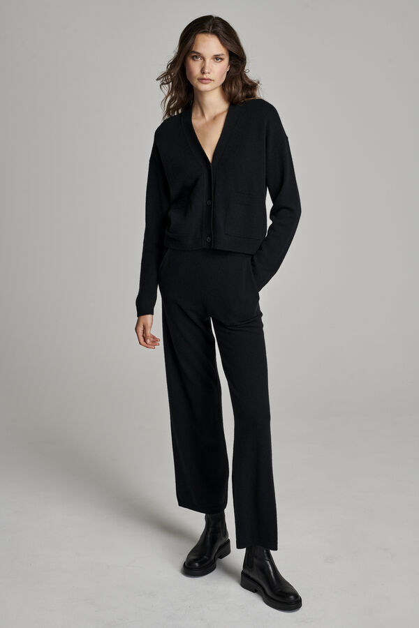 Loose fit cashmere vest met knopen image number 7