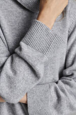 Oversized cashmere sweater with high collar image number 8