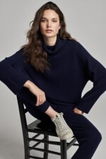 Oversized cashmere sweater with high collar image number 2