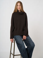 Oversized cashmere trui met hoge kraag image number 3