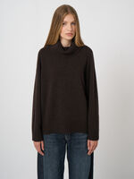 Oversized cashmere trui met hoge kraag image number 4