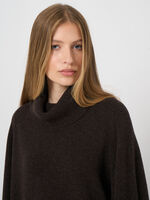 Oversized cashmere trui met hoge kraag image number 5