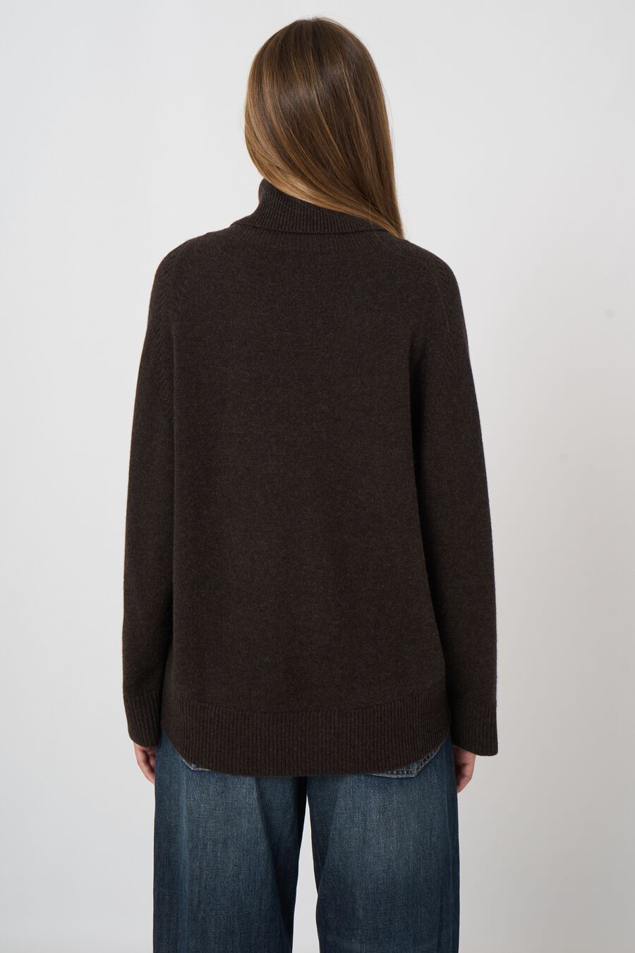 Oversized cashmere trui met hoge kraag image number 7