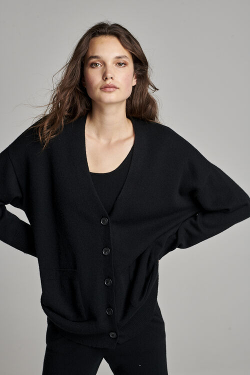 Wijde cardigan met knopen van biologisch cashmere