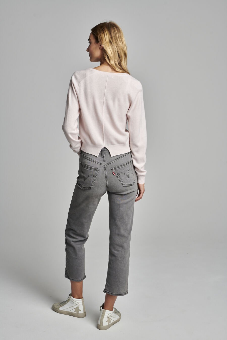 Round neck cashmere cardigan image number 9