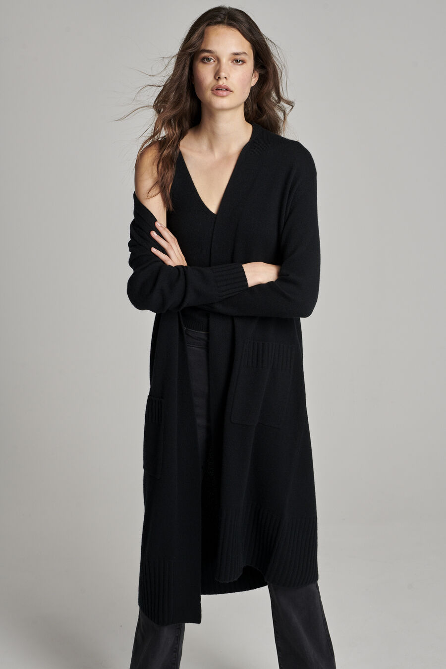 Cardigan en cachemire avec col châle image number 7