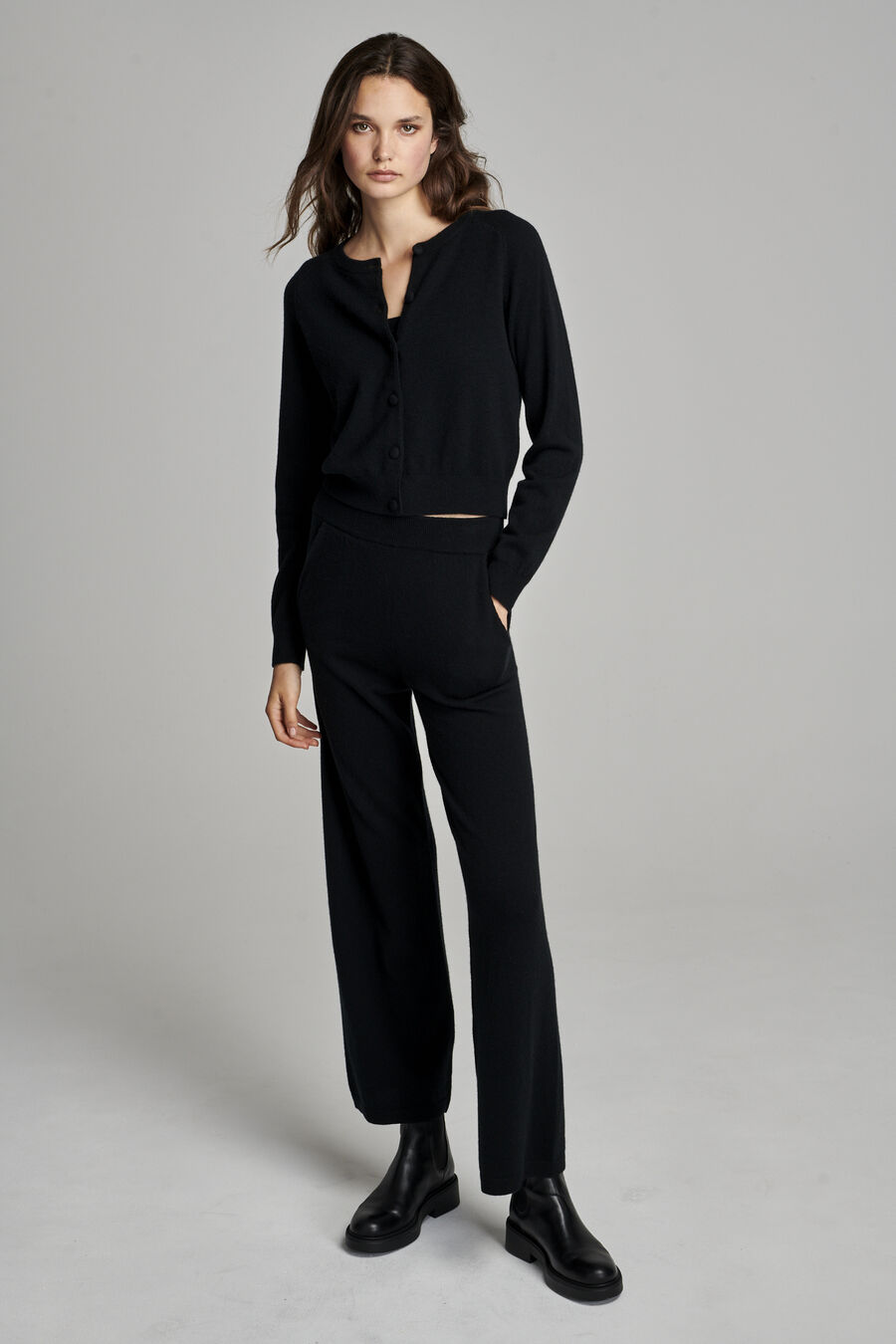Wide organic cashmere knitted pants image number 2